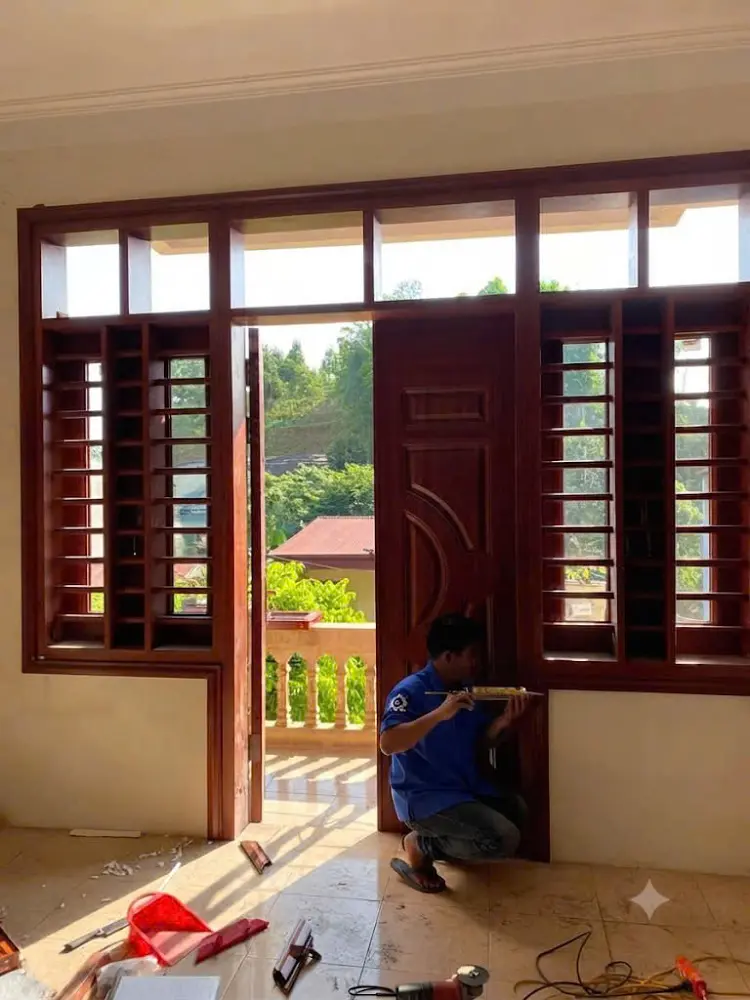CỬA THÉP VÂN GỖ SEN VIỆT GIÁ TỐT MIỀN BẮC 1786010199782 2061607072651408827 628493870685996447 27d42c45c7e41db75fb027cf9c8ce64f